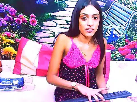 IndianPretty14u2Luv webcam