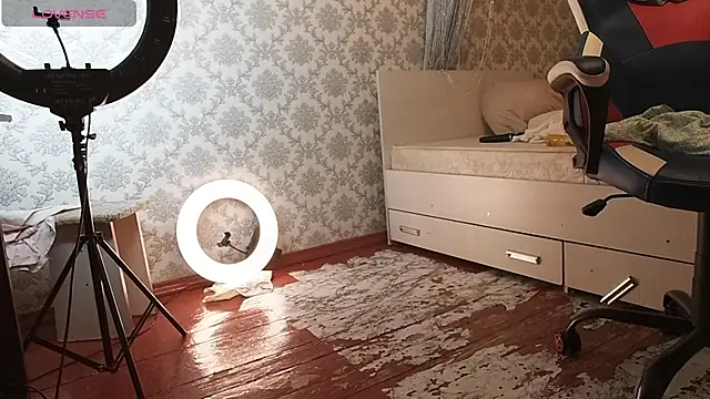 MissValday webcam