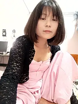 linda_bae00 webcam