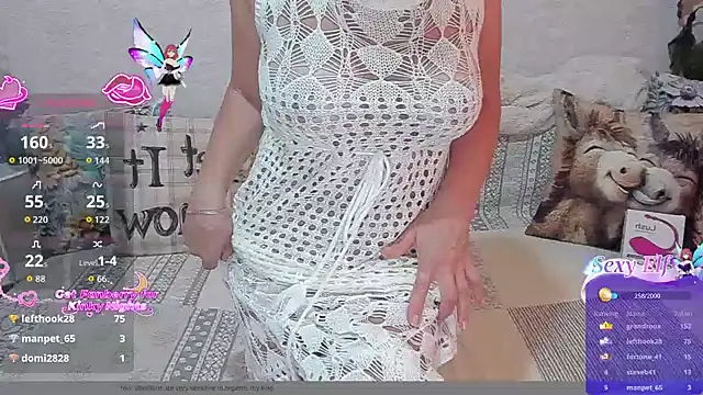 AgataFoxx webcam