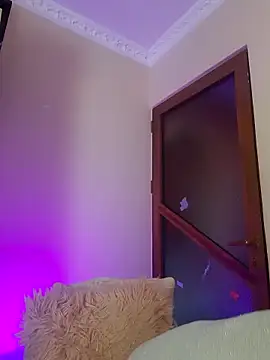 LunaBlaise webcam