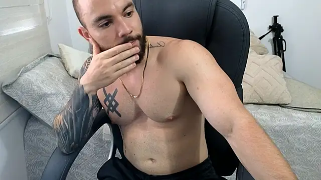 Isaac_Carter webcam