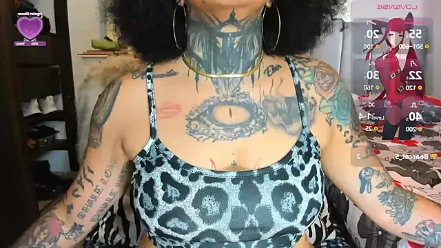 girl_tatto13 webcam