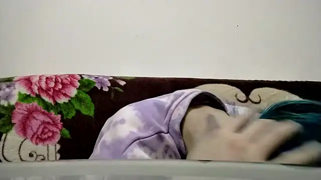 GrungyWhimsy webcam
