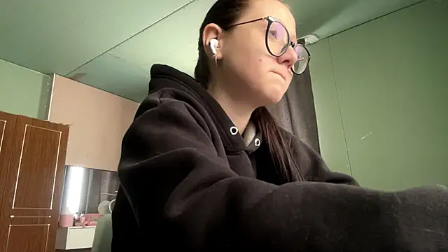 AdelleBaggenstoss webcam