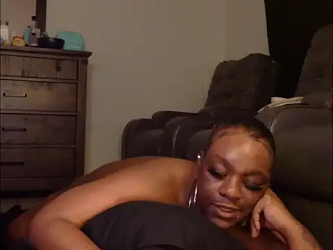 Thickkemzz41 webcam