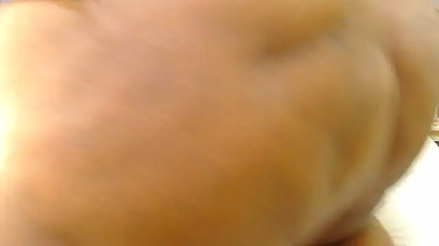 ROYALASS25 webcam