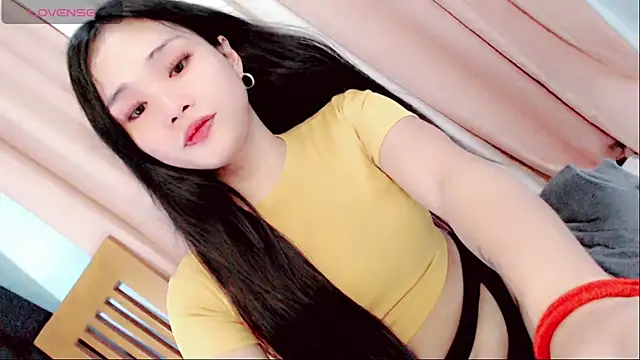 Amomentoflust99 webcam