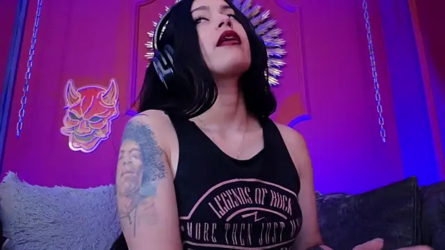 Julieta_Russell webcam