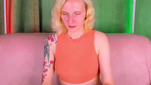 LikiLips webcam