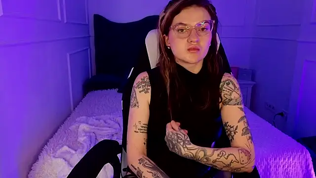 sashaglow_ webcam