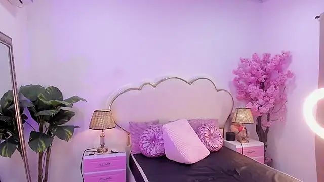 CahitlinBell webcam