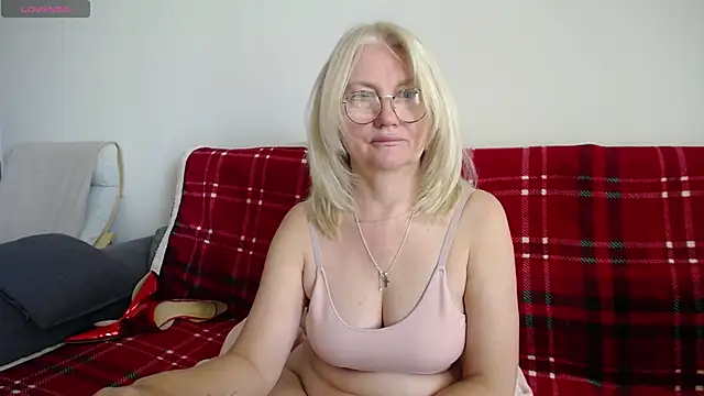Blond_Woman webcam