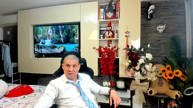 SpartacusDaddy48 webcam