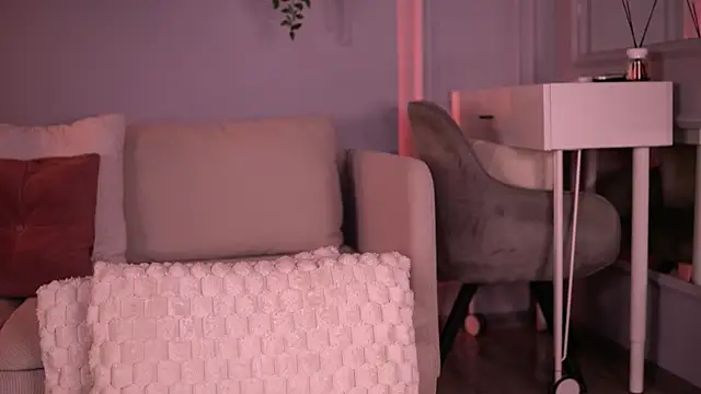 MillaSerene webcam