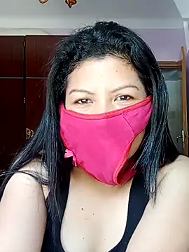 mojaditpussy - MojaditPussy's free webcam - UK Sex Cams
