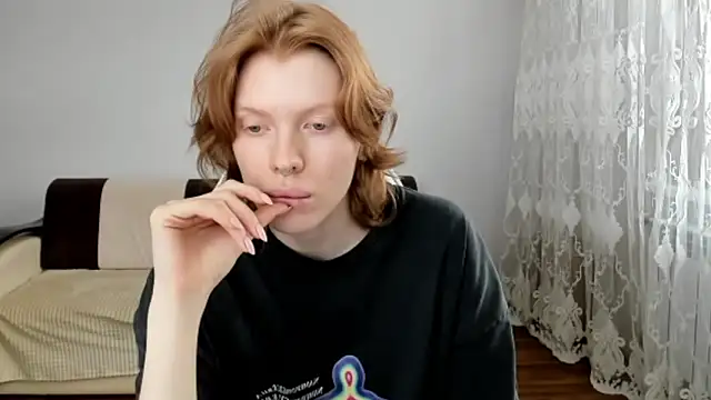 StellaDavis webcam