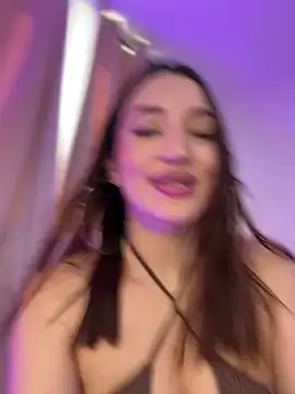 Bella-taylorr webcam