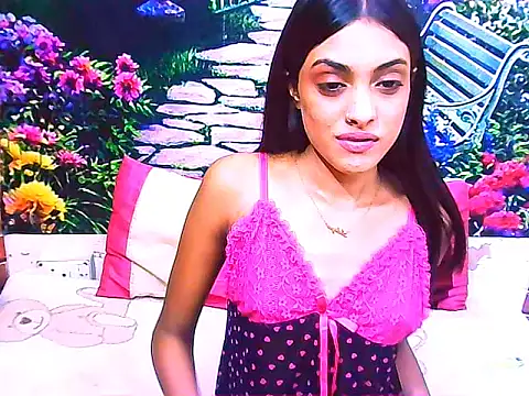 IndianPretty14u2Luv webcam