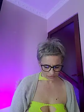 LunaBlaise webcam