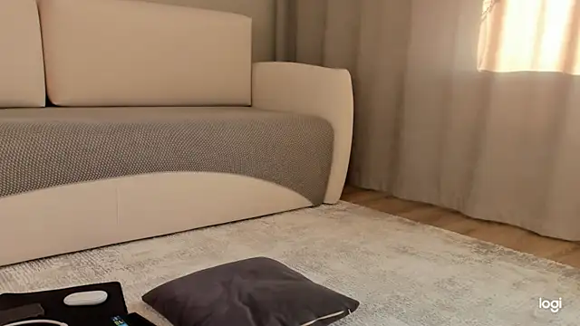AmelinaLove webcam