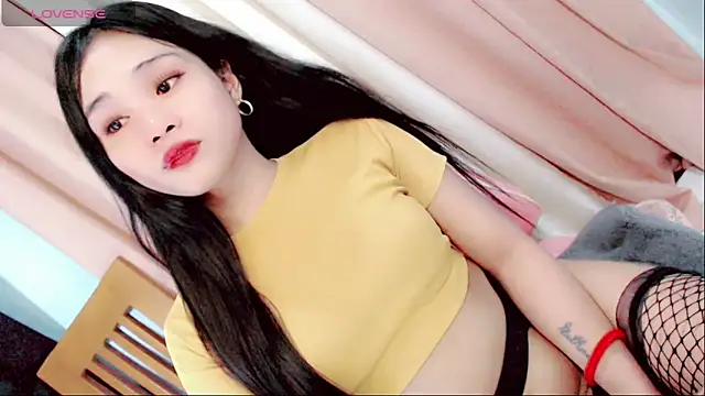 Amomentoflust99 webcam