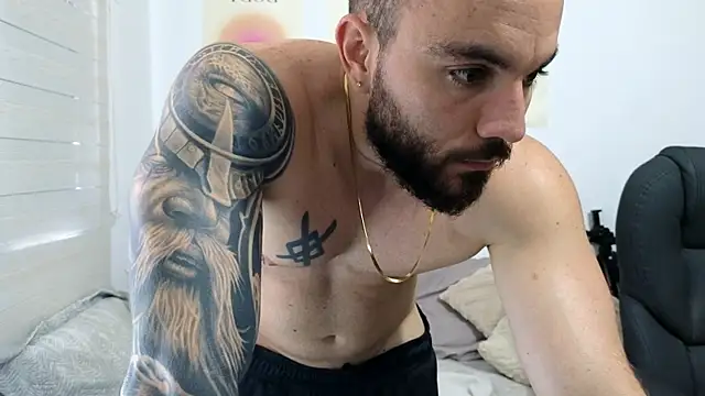 Isaac_Carter webcam