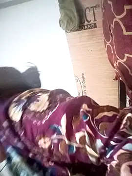 Trisha_71 webcam