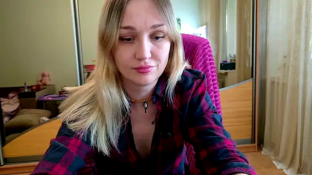 Hotty_Evochka webcam