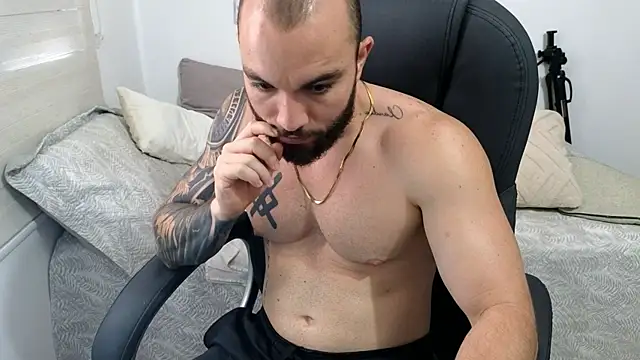 Isaac_Carter webcam