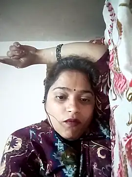 Trisha_71 webcam