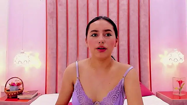 Zoe_Monrow webcam