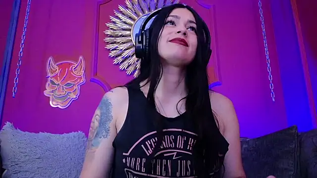 Julieta_Russell webcam