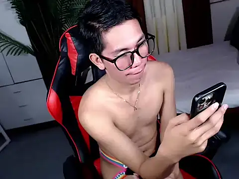drinkmycumx webcam