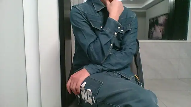nole_china7 (Ask my age) - talk / fun / cum