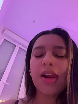 Lusty_Lunaa webcam
