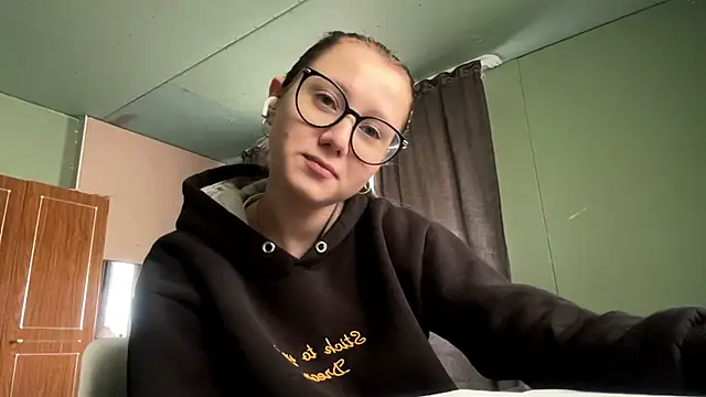 AdelleBaggenstoss webcam