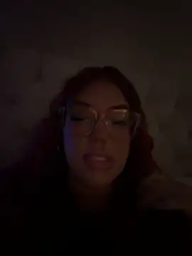 CurvyGirlMyla webcam