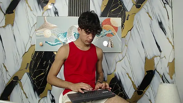 PRETTY_COCK1 webcam