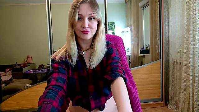 Hotty_Evochka webcam
