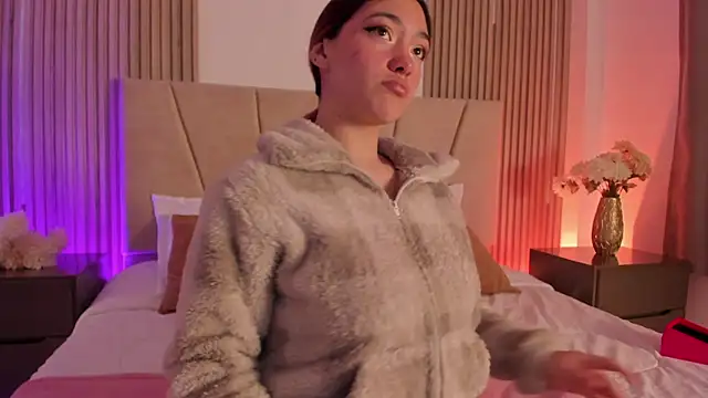 Victoria_Beaumont webcam