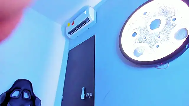 mike_257 webcam
