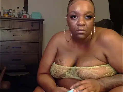 Thickkemzz41 webcam