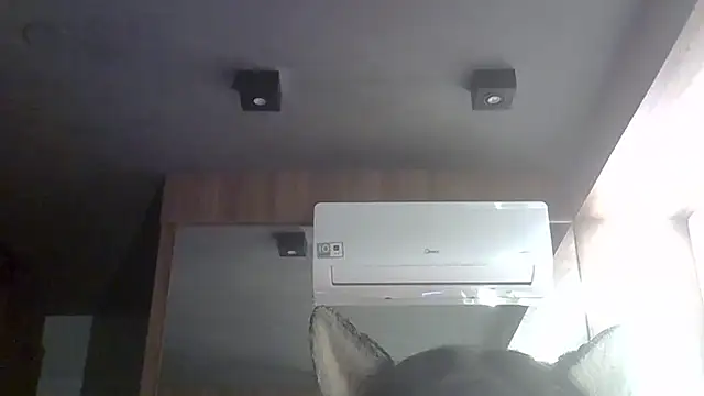 skinnykitten - SkinnyKitten's free webcam - UK Sex Cams