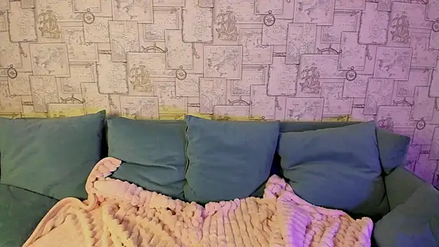Madison_dolly webcam