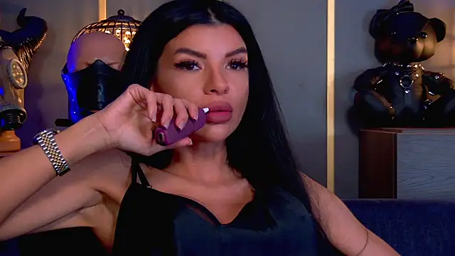 EleniaDevons live sex cam