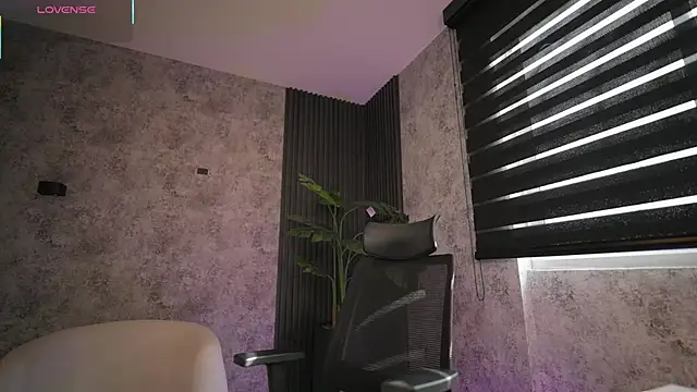 AmyWalker_ Stripchat cam model