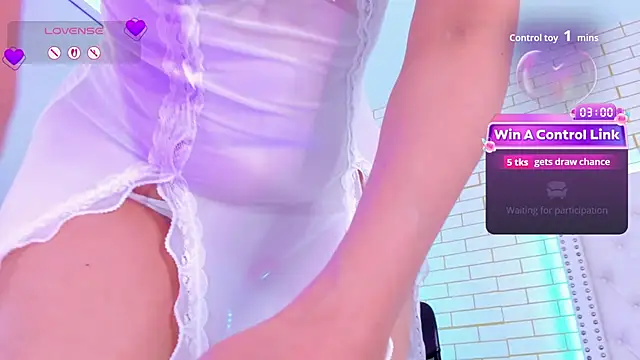 Coco_Balenciaga_ webcam