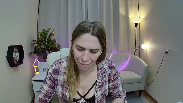 TessaDaybreak webcam