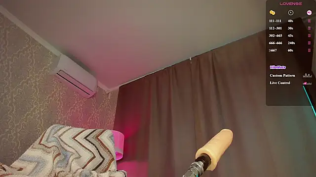 Juicy_Vikki webcam